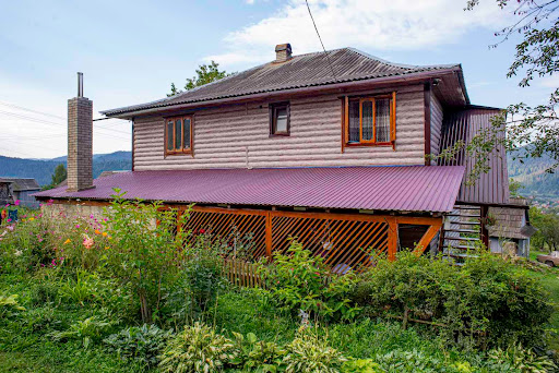 Sadyba Na Pahorbi - Cottage rental in Mykulychyn, Ukraine