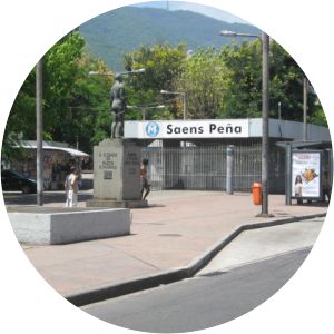 Saens Peña Station