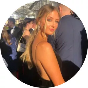 Sage Mellet - Troye Sivan's sister