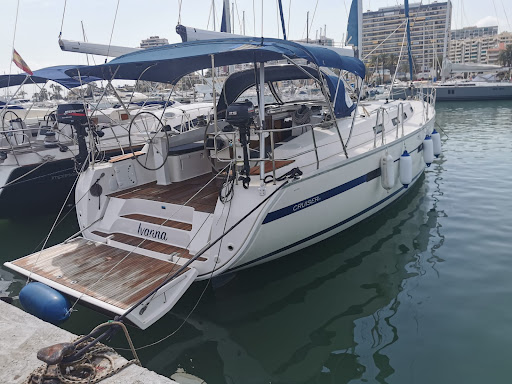 Sailingwuatusi - Boat rental service in Madrid, Spain