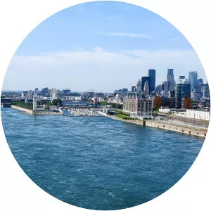 Saint Lawrence River - River in North America