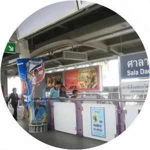 Sala Daeng BTS Station