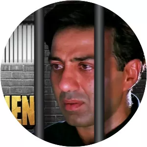 Salaakhen - 1998 ‧ 2h 45m