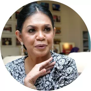 Salamiah Hassan - Singer