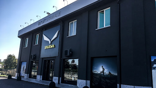 Salewa Outlet Serravalle - Sporting goods store in Italy