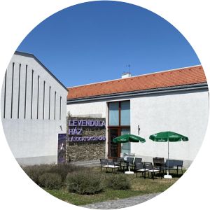 salföld major levendula ház látogatóközpont - 