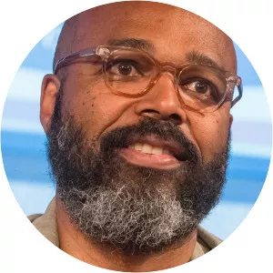 Salim Akil