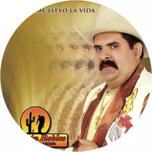 Salomón Robles y Sus Legendarios