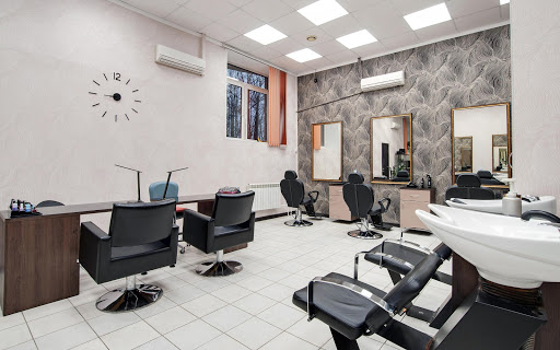Salon-Parikmakherskaya V Khovrino - Beauty salon in Moscow, Russia