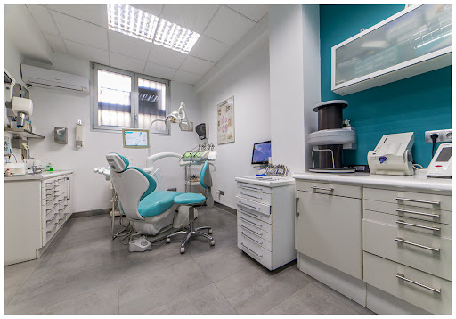 Saludent Centro De Salud dental