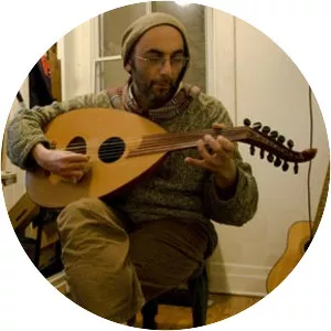 Sam Shalabi - Musical artist