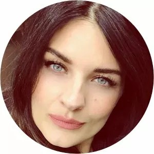 Samantha Chapman - Makeup artist