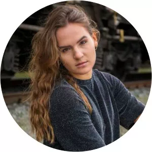 Sandra Hesch - Singer