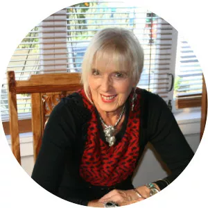 Sandra Iversen - Author