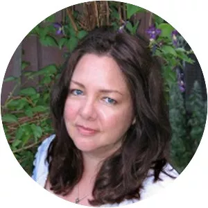 Sandra Knauf - Author