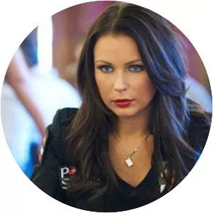 Sandra Naujoks - Graphic designer