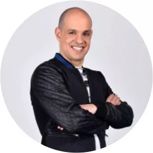 Sandro Bettencourt - Author