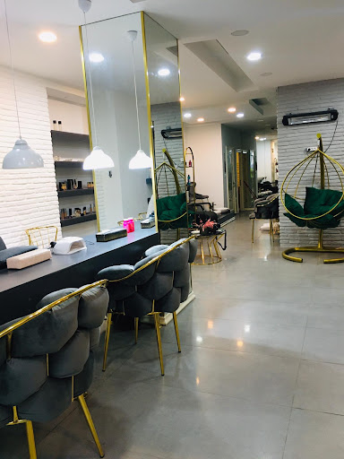 Sanomin Queen Beauty Salon