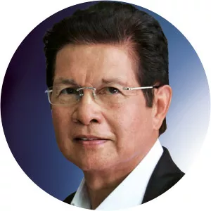 Santi Bhirombhakdi photograph