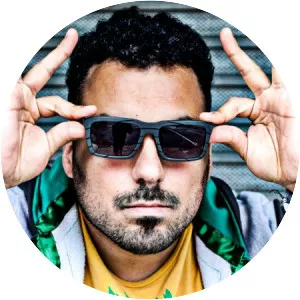 Santi Mostaffa - Musical artist