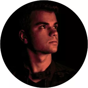 Santti - Musical artist