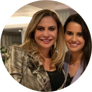 Sara Buzatu photograph