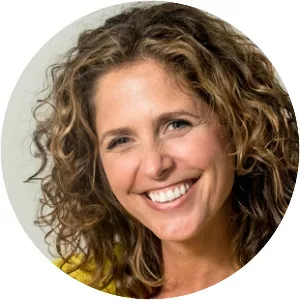 Sara De Paduwa - Journalist