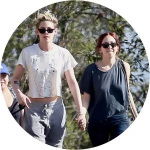 Sara Dinkin - Screenwriter