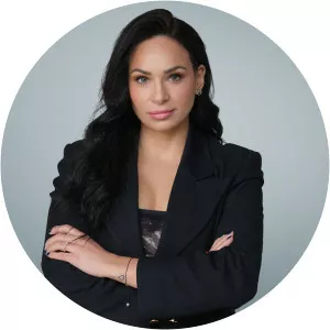 Sara Duvnjak - Actor