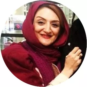 Sara Eskandari - Laleh Eskandari's sister