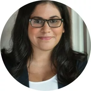 Sara Farizan photograph