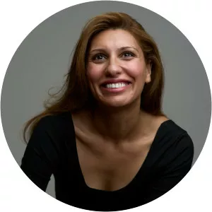 Sara Khorami - Actress