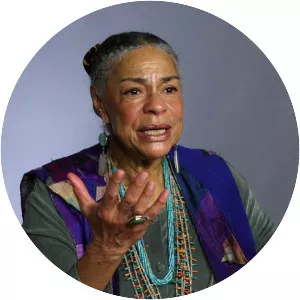 Sara LawrenceLightfoot