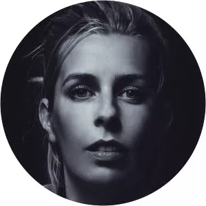Sara Pascoe