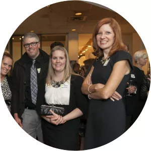 Sara Pendergast - Author