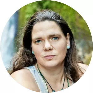 Sara Tone - Musical artist