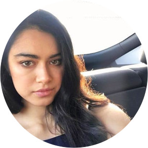 Sara Wolfkind - Actress