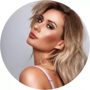 Sarah Bora - Musical artist