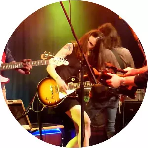 Sarah Borges & The Broken Singles