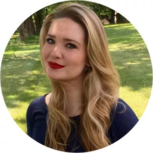 Sarah J. Maas