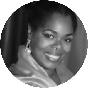 Sarah-Jane Lewis - Soprano