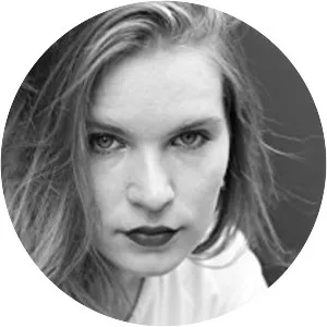 Sarah Lamesch - Actress