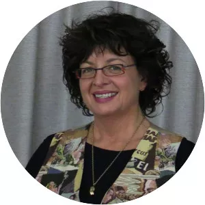 Sarah Rosetti - Screenwriter