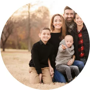 Sarah Shust photograph