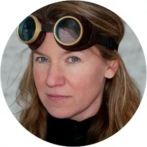 Sarah Stewart Taylor