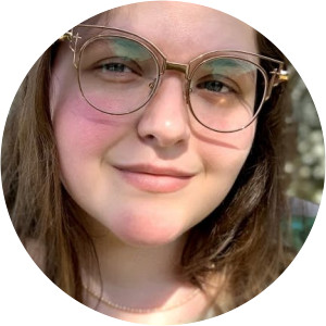 Sarah Winifred - Comic book author