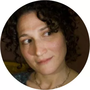 Sari Wilson - American writer