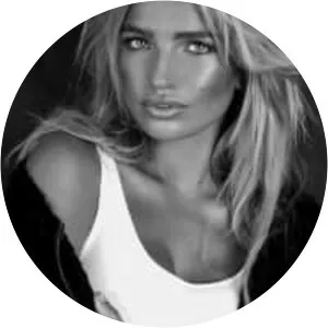 Sarina Nowak - Model