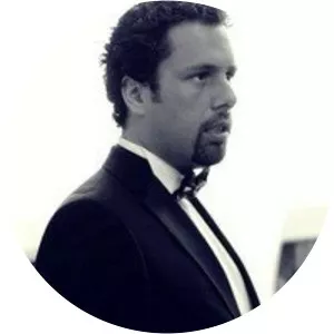 Sarp Batur photograph