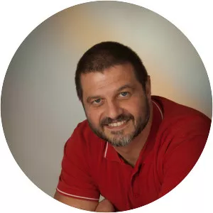 Sascha Rossmüller (Sascha . . .